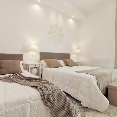 Flos Guest House لوتشرا المظهر الخارجي الصورة